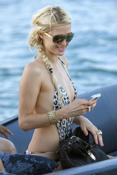 Long Indiana Haircuts from Paris Hilton at Beach