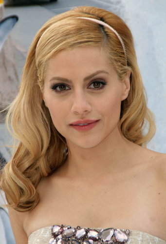 Reese Witherspoon Shoulder Length Hairstyle Gallery