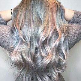 10 Beach Wave Hair & Balayage Ideas with Icy Charm!