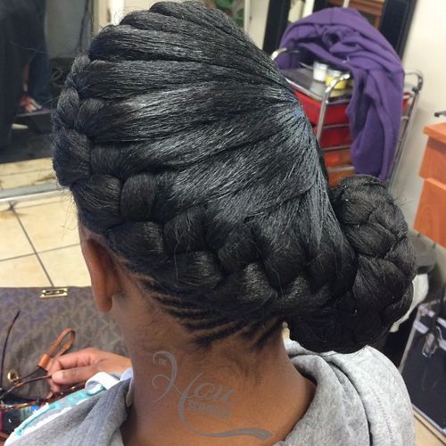 20 Gorgeous Goddess Braid Hairstyles