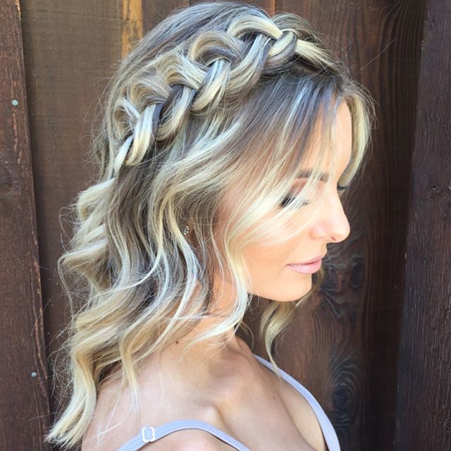 20 Killer Romantic Wedding Updos for Medium Hair 20 Killer Romantic Wedding Updos for Medium Hair
