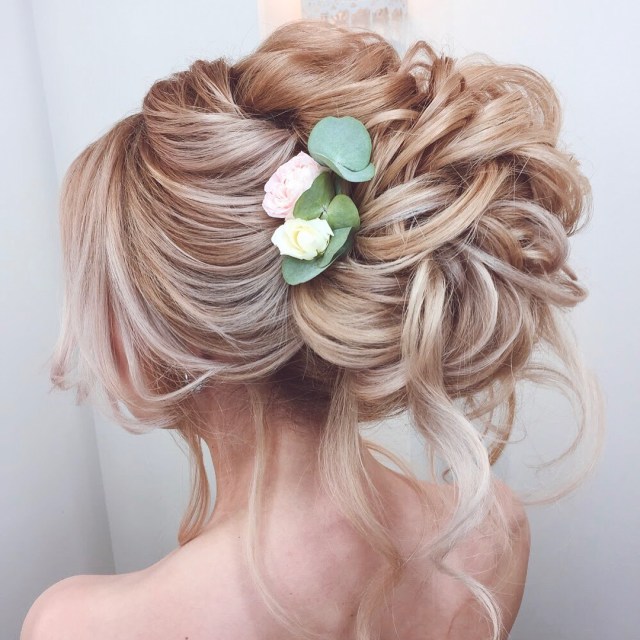 20 Killer Romantic Wedding Updos for Medium Hair 20 Killer Romantic Wedding Updos for Medium Hair
