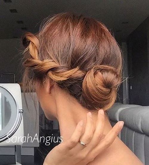 20 Pretty Buns You Must Have for the Season 20 Pretty Buns You Must Have for the Season