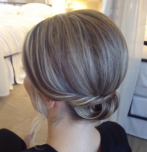 20 Pretty Buns You Must Have for the Season 20 Pretty Buns You Must Have for the Season