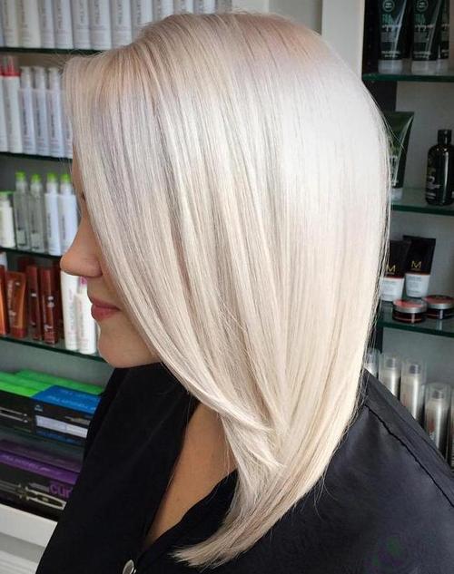 20 Ways to Show Sliver and White Hair for Spring 20 Ways to Show Sliver and White Hair for Spring