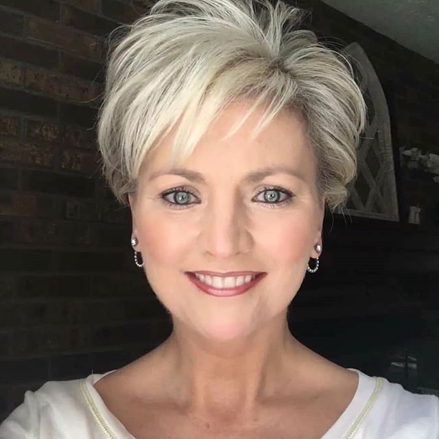 Best Short Hairstyles with Bangs