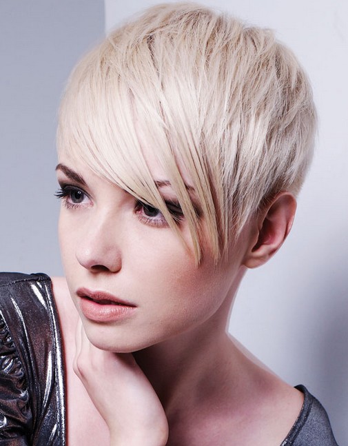 30 Short Hairstyles for Women: Layered Crop Hairstyle
