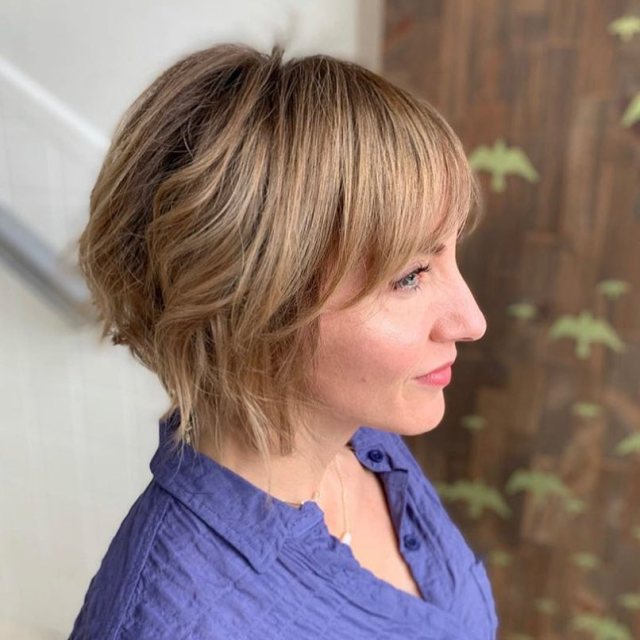 Best Hairstyles for Women Over 50 to Look Younger