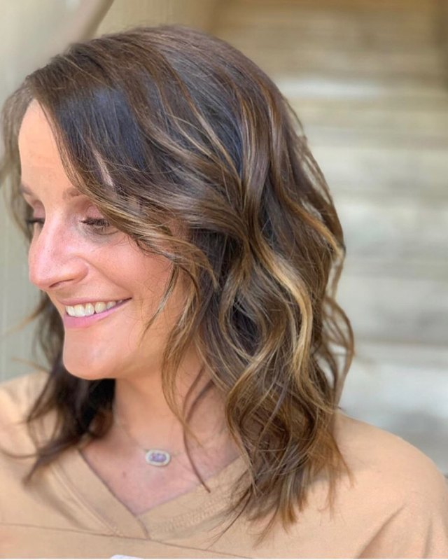 Best Hairstyles for Women Over 50 to Look Younger