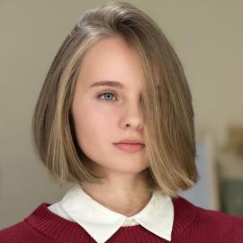 best short hairstyle this year