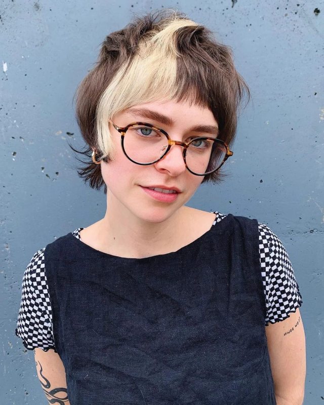 two tone bixie cut hairstyle 5