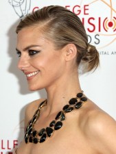 Casual Loose Bun Updo for Short Hair - Beautiful Short Haircut Casual Loose Bun Updo for Short Hair