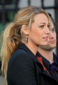 Casual Ponytail Hairstyle from Blake Lively Casual Ponytail Hairstyle from Blake Lively