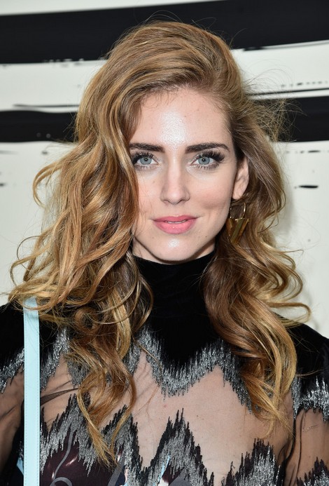 Chiara Ferragni Sexy Long Curly Hairstyle for Thick Hair