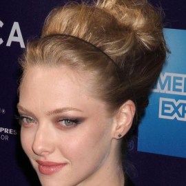 Amanda Seyfried Classic Beehive Hairdo