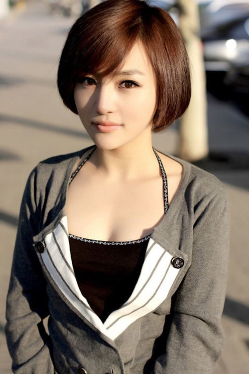 Classic Short Bob Haircut for Women