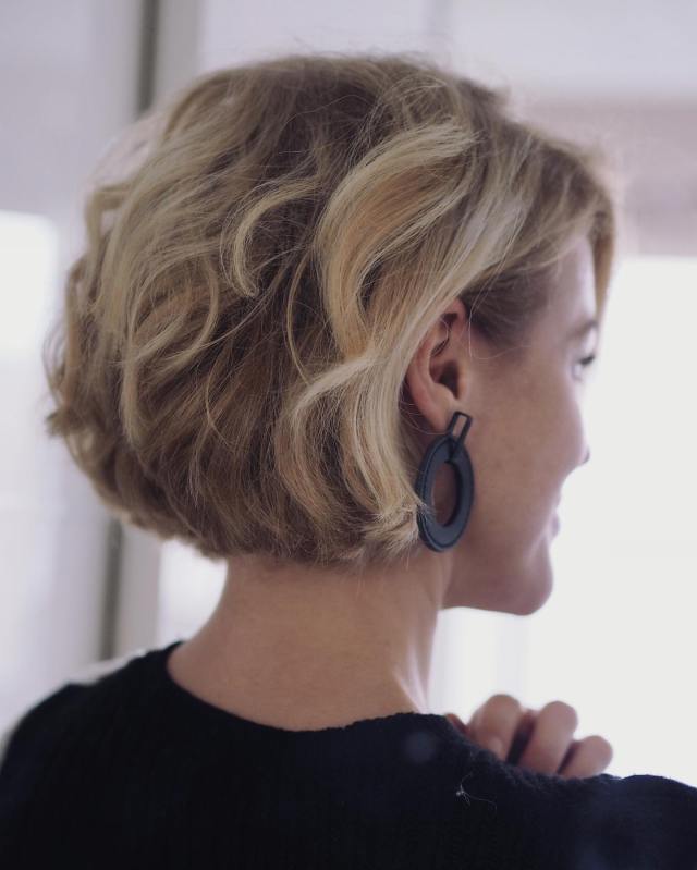 cute Graduated Bob with soft curls