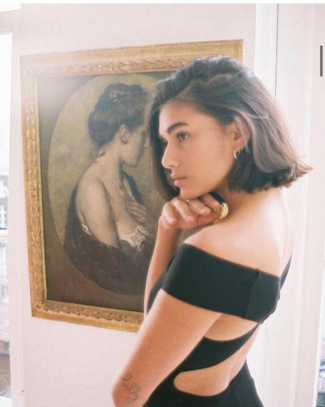 Cute Italian Bob Hair Style (14)