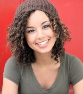 Cute medium wavy curly hairstyle for girls Cute medium wavy curly hairstyle for girls
