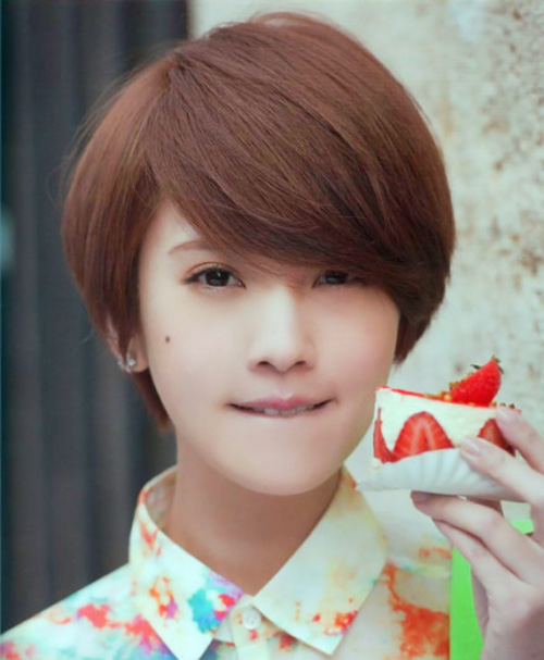Cute Short Korean Bob Haircut with Bangs