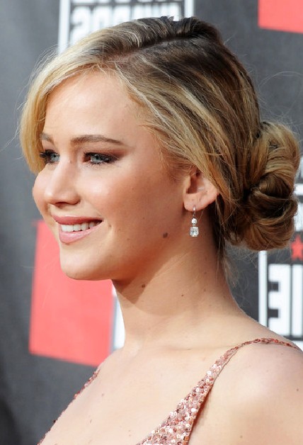 Cute Updo hairstyle