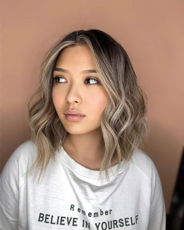 Dark Ash Lob With Money Pieces