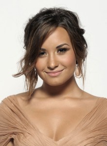 Demi Lovato Elegant Messy Updo Hairstyles Demi Lovato Elegant Messy Updo Hairstyles