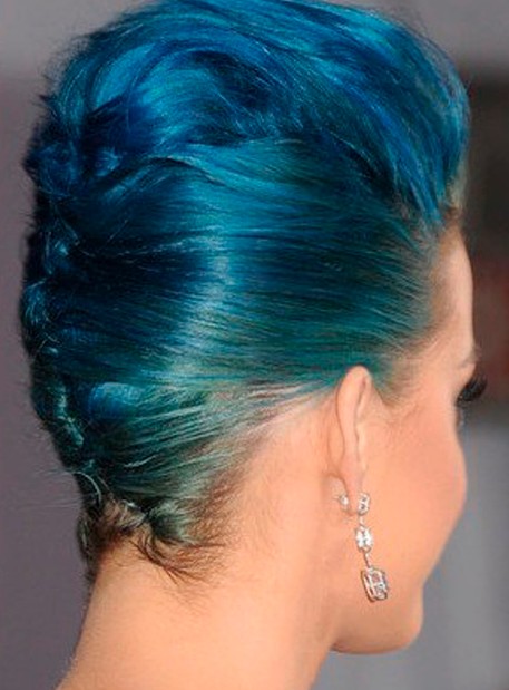Glamorous Blue Twist Glamorous Blue Twist