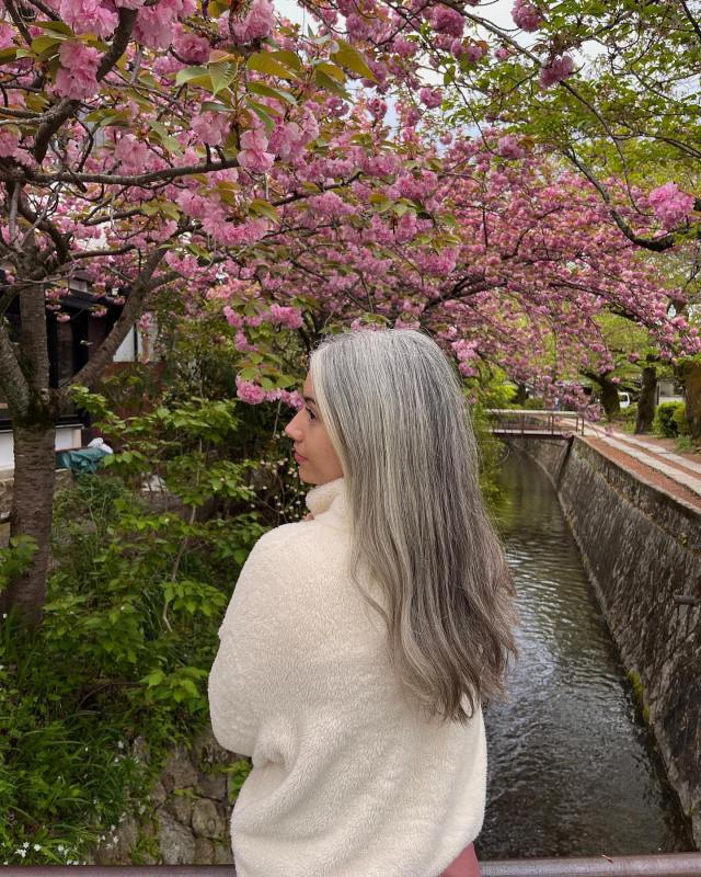 Gray Hair for young women 2