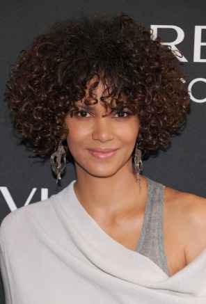 Halle Berry Curly Hairstyle for Black Women Halle Berry Curly Hairstyle for Black Women