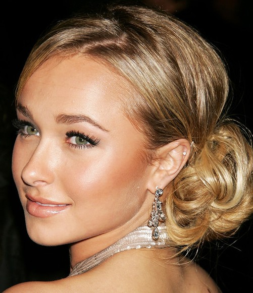 Hayden Panettiere Beautiful Chignon Hairstyle