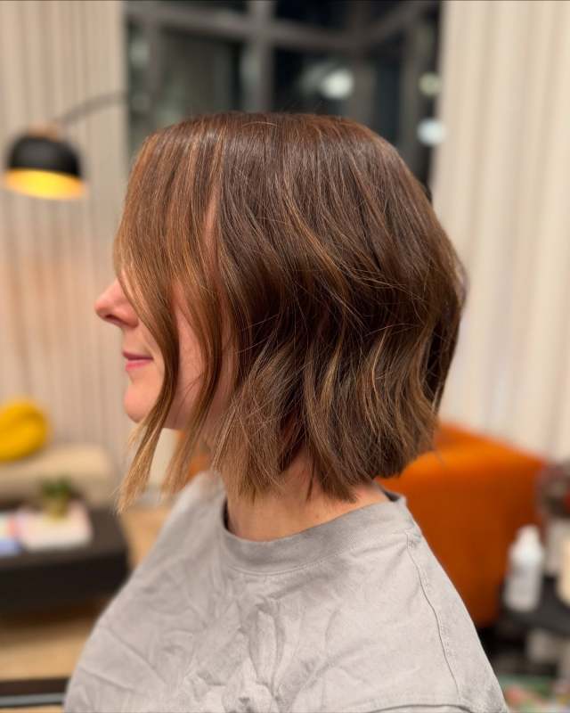 Italian Bob Hair Style for girls(8)