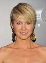 Short Haircut for 2025: Jenna Elfman's hairstyle with side swept bangs Short Haircut for 2014