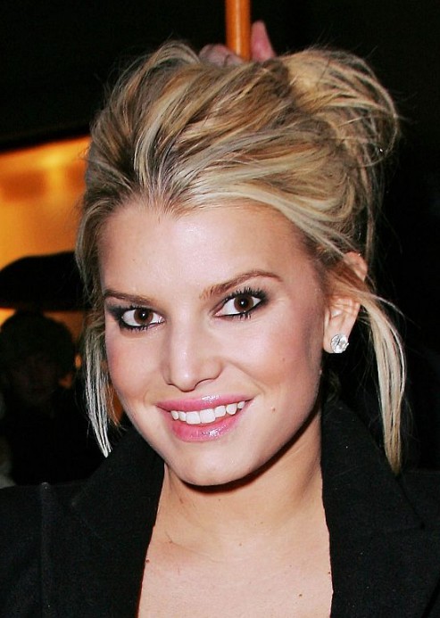 Jessica Simpson Hair Knot - Popular Knot Hairstyle for Women Jessica Simpson Hair Knot - Popular Knot Hairstyle for Women