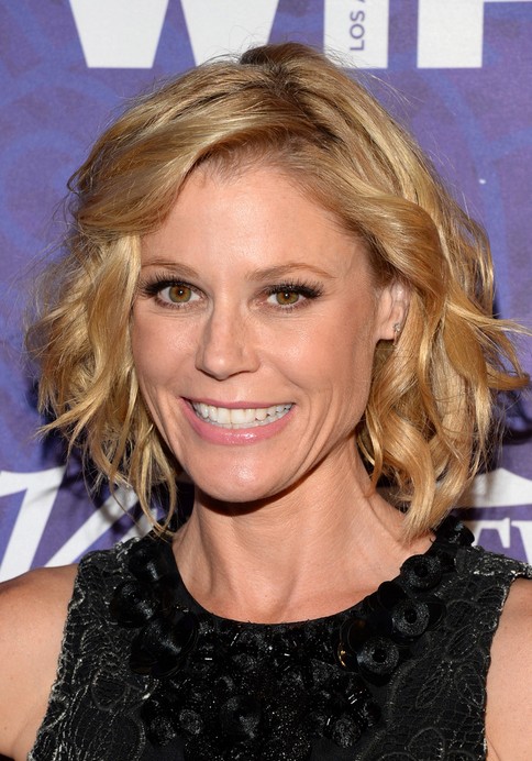 Julie Bowen Blonde Thick Hair for Short Hair