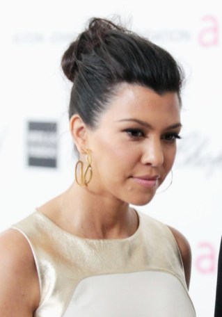 Kourtney Kardashian Black Casual Loose Bun Updo Hair Style Kourtney Kardashian Casual Loose Bun Updo Hair Style 2013