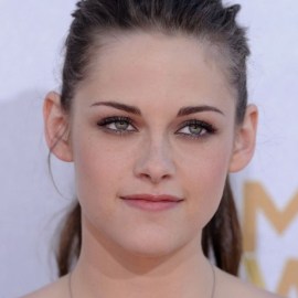 Kristen Stewart Casual Ponytail for Summer