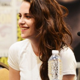 Kristen Stewart Side Parting Long Brown Wavy Hairstyles