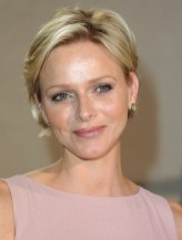 Layered Razor Haircut for women over 30s Layered Razor Haircut for women over 30s
