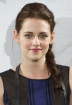 Long Braided Hairstyle for Girls _ Simple Long Braided Hair Style Simple Long Braided Hair Style from Kristen Stewart