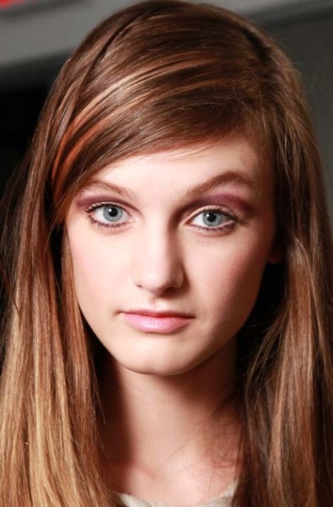 Long hairstyle highlighting