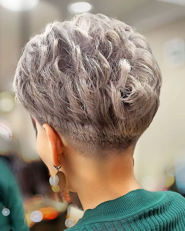 Lovely Layered Short Haircuts for Summer Chic! Lovely Layered Short Haircuts for Summer Chic!