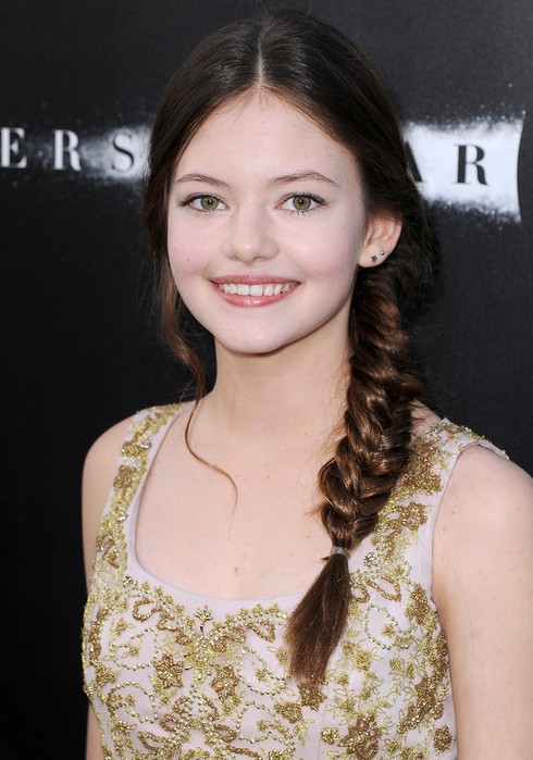Mackenzie Foy Cute Side Braid for Thick Hair