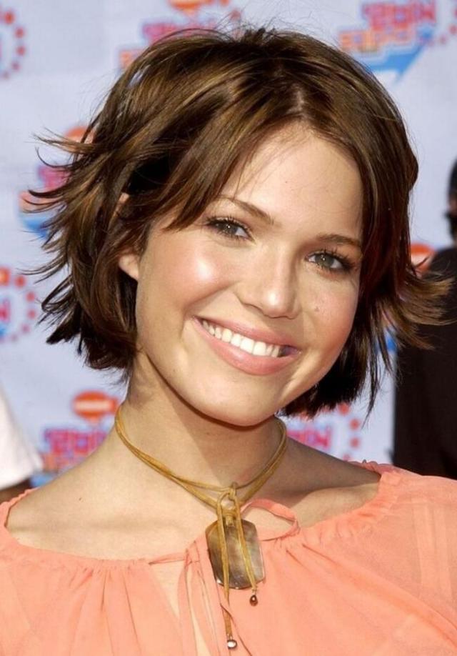 Mandy Moore short pixie cuts
