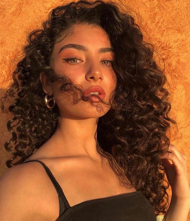 Medium Curly Hairstyles Medium Curly Hairstyles