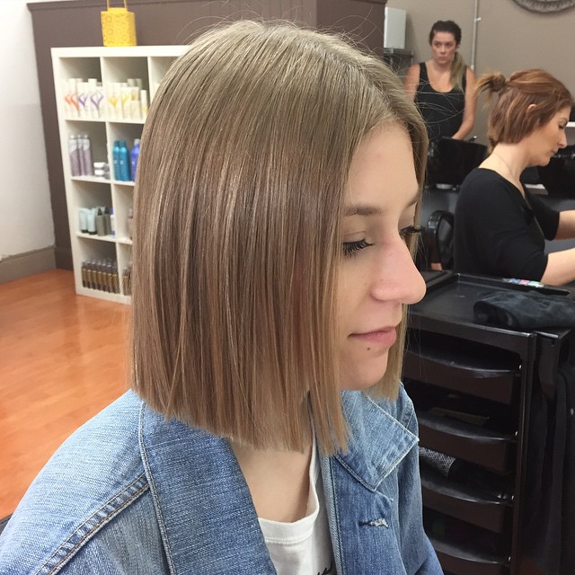 medium straight bob hairstyle for fine hair
