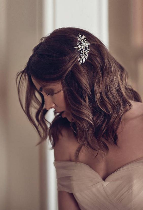 Medium Wedding Hairstyles That Can Make You Look Fabulous! Medium Wedding Hairstyles That Can Make You Look Fabulous!
