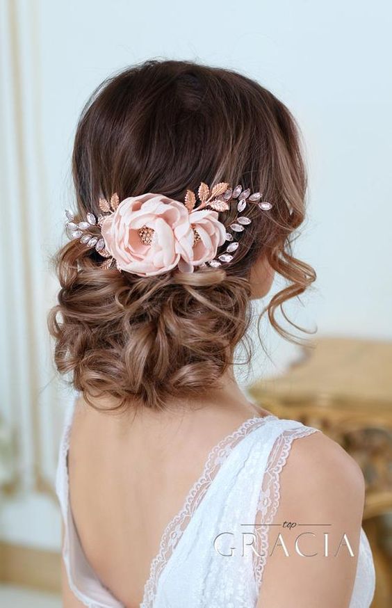 Medium Wedding Hairstyles That Can Make You Look Fabulous! Medium Wedding Hairstyles That Can Make You Look Fabulous!