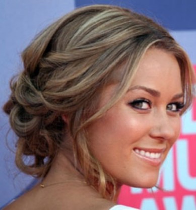 Messy Low Bun Hairstyle Messy Low Bun Hairstyle