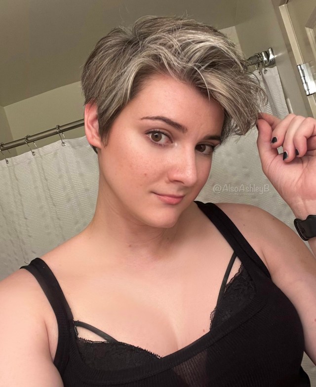 Midi Pixie Cut